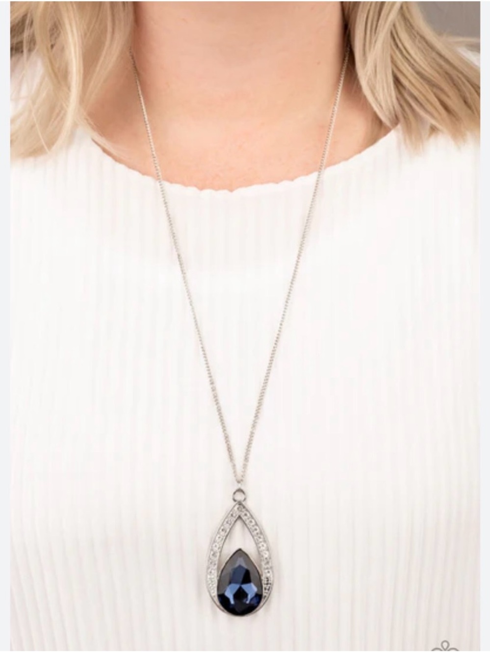 paparazzi Silver and Blue Teardrop Pendant Necklace